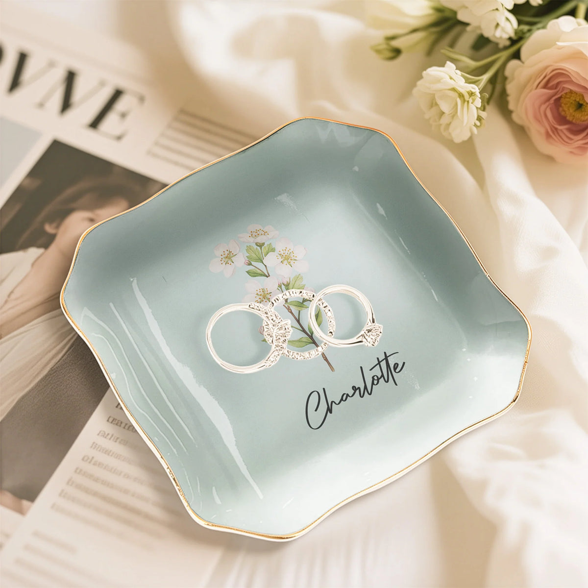 Custom Birth Flower & Name For Her, Gift For Friends, Coworkers, Daughters, Sisters - Personalized Jewelry Dish